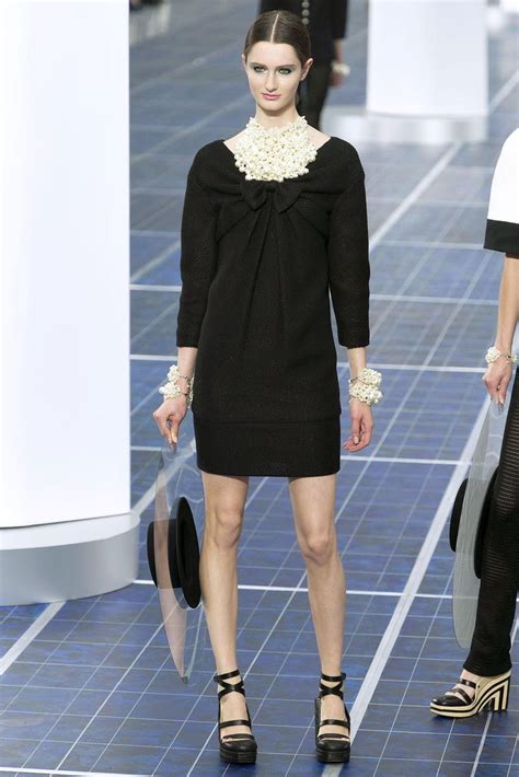 chanel white dress with black bow